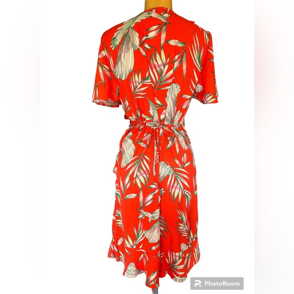 Vera Moda Tropical Wrap Dress size medium - Picture 2 of 4